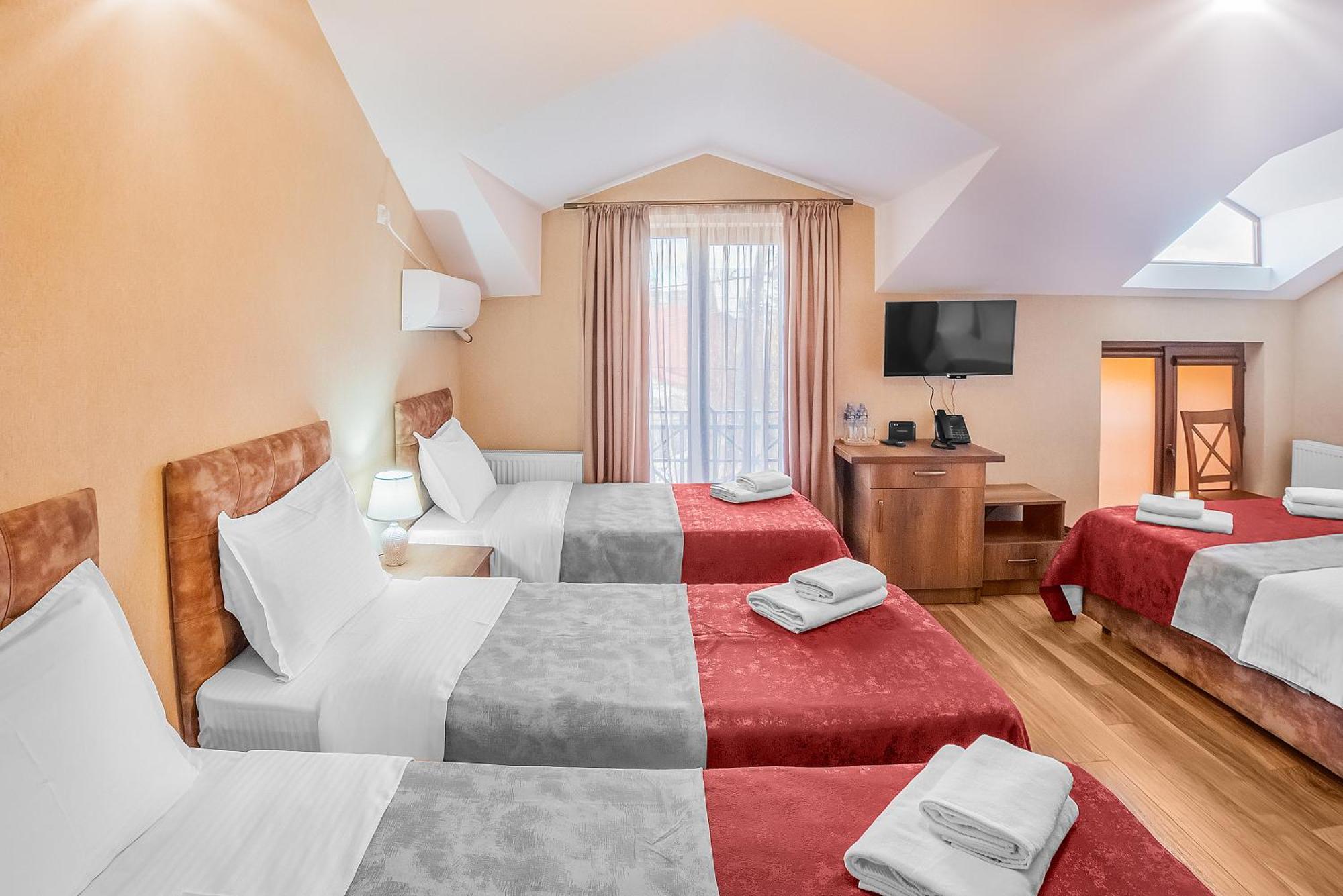 Dzvel Ubanshi Hotel Gori Eksteriør billede
